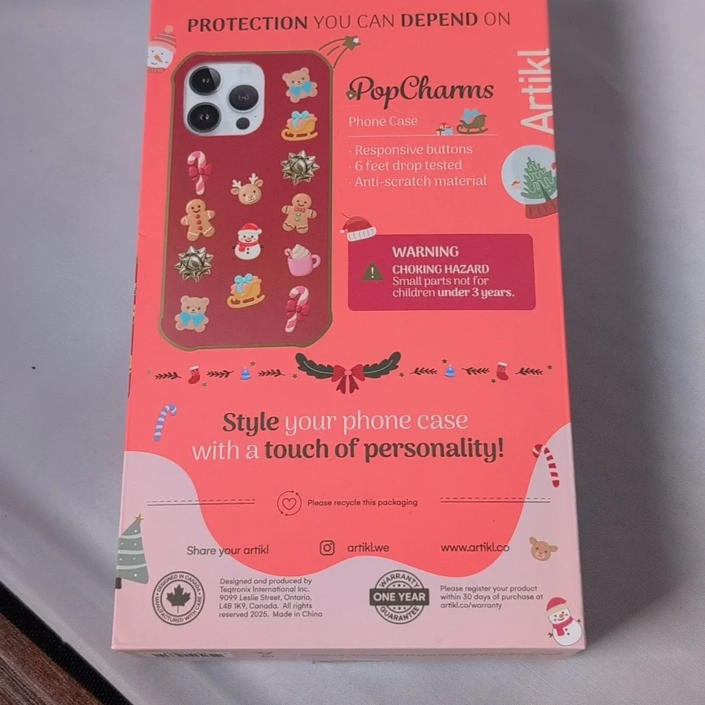 Artikl Pop Charms Red Christmas Themed iPhone 16 Pro Max Case
